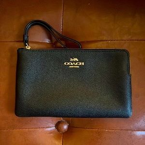 Coach black zip wristlet